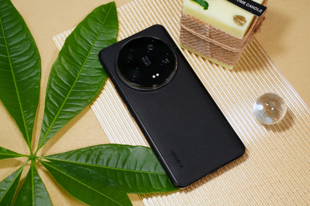 小米14Ultra图赏：这个超大杯有些不寻常