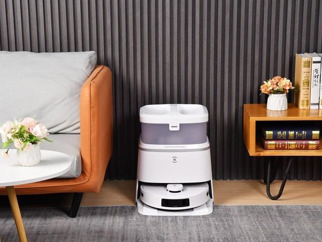 科沃斯地宝 T30 PRO：专业的边角清扫与地面拖洗全面体验