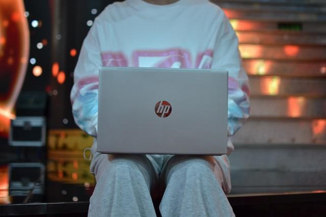  累计运行 27 个小时 0 误差 惠普战 66 挑战大型活动控台极限作业 