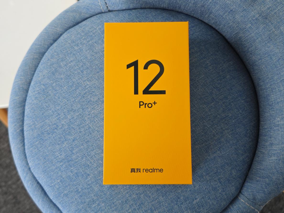 真我12 Pro+评测：2K价位段的潜望长焦影像 仅此一家