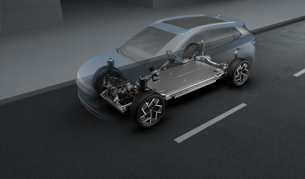 全球热销,荣耀出击!比亚迪元PLUS荣耀版11.98万元起震撼上市