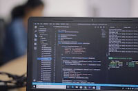 驾驭云端：Java Spring Cloud 指南，助你应用飞跃