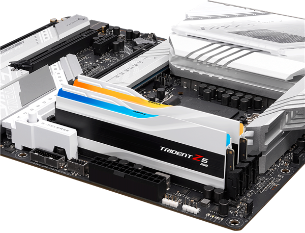 幻锋戟Trident Z5 RGB DDR5旗舰内存:时尚外观与旗舰性能完美结合