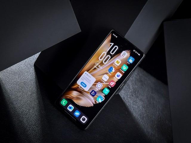 内外兼修 vivo X Fold3 Pro 屏幕体验
