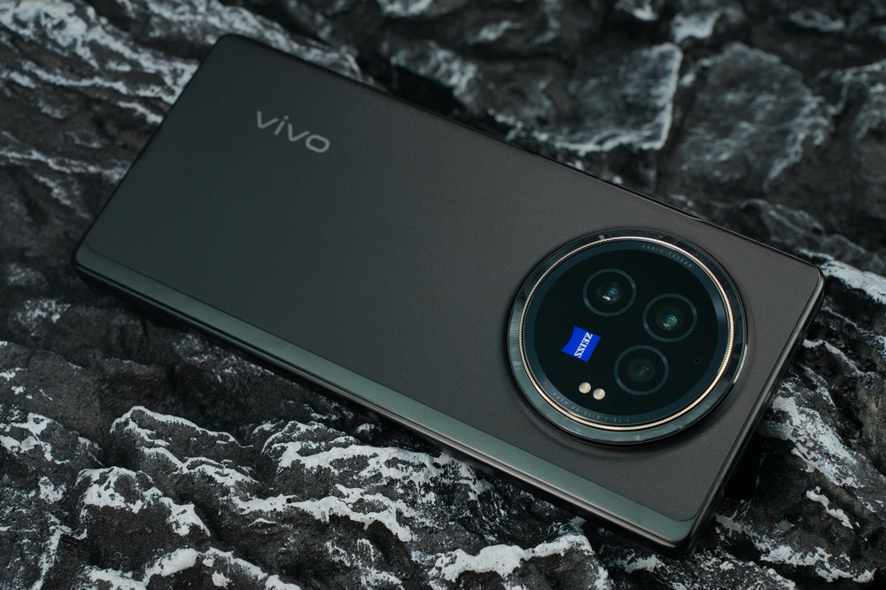 轻又强,焕新折叠新体验:vivo X Fold3评测