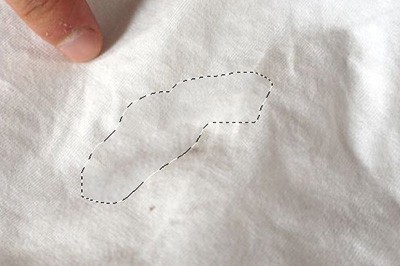 PS衣服污渍怎么去除_两个工具还你干净