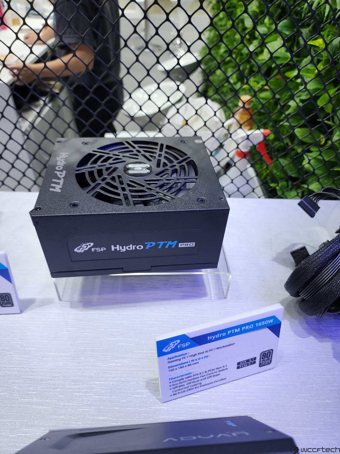全汉展示新款 2500W Cannon Pro 电源及 U700-B 机箱,可同时驾驭 4 张 RTX 4090 显卡