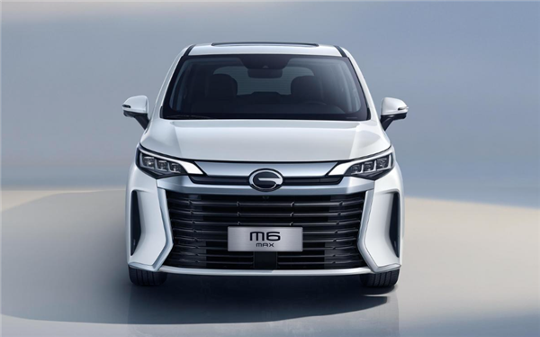 广汽传祺发布全新MPV M6 MAX:悬浮式车顶设计与豪华感并存