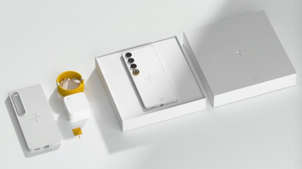 极星的“车钥匙”来了:极星 Polestar Phone 正式发布