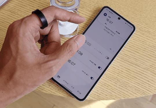 Wow Awesome!三星 Galaxy Ring 体验:2999 元的真 · 智能戒指