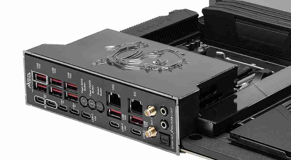 微星介绍 MEG X870E GODLIKE 旗舰主板:侧置接口,自带 LCD 屏