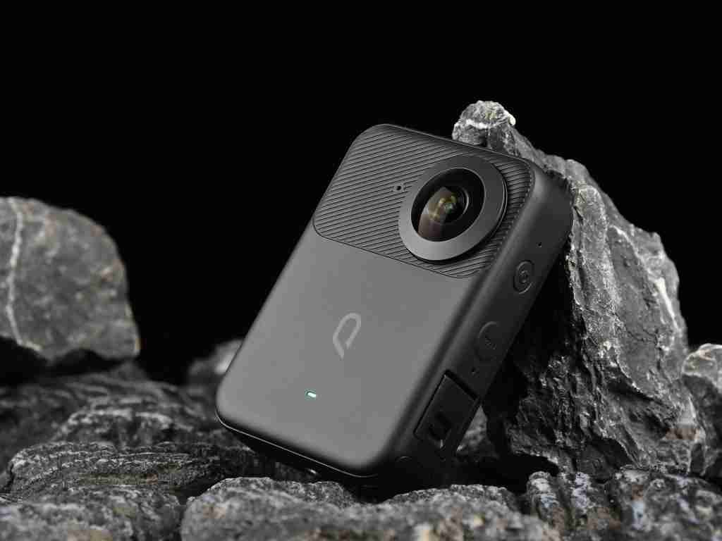 8K HDR 全景视频带来震撼视觉 QooCam 3 Ultra 全景相机评测