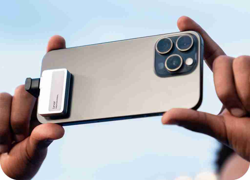 iPhone 16 来了,雷克沙 Professional Go 手机固态硬盘摄影套装正式开启预售!