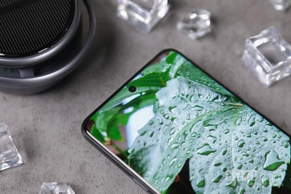 全新 NIO Phone 上手体验:家族式设计 依旧熟悉的纯净