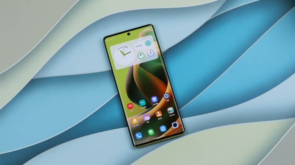 多彩外观,轻薄机身配备超大电池:moto S50 Neo评测