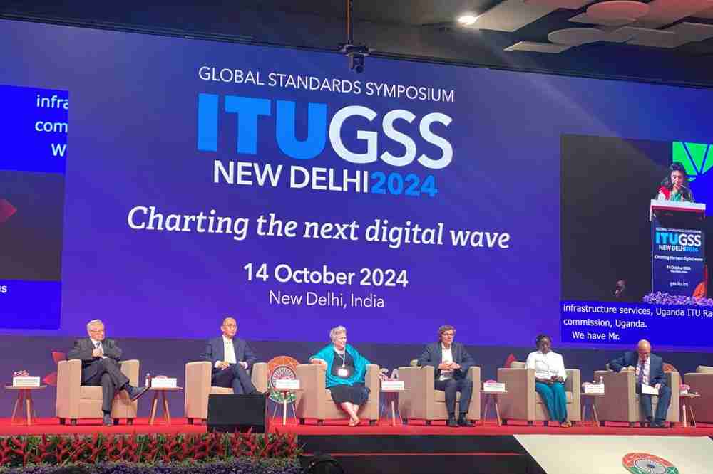 中国电信副总经理李峻:只有当人工智能成为公共基础设施,才能普惠大众