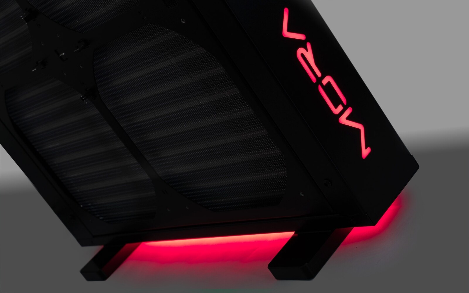 MO-RA IV 系列散热器发布：最多装 9 个 200mm 风扇、重 15.9 千克、厚 75 毫米，起价 250 美元