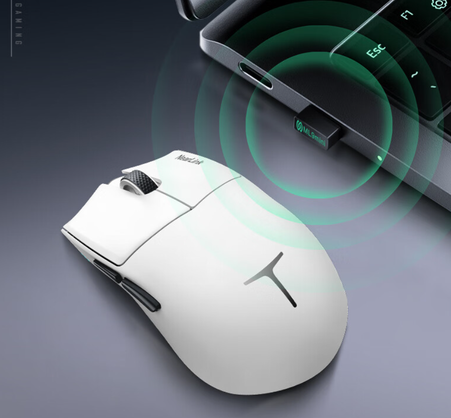 雷神 ML9 mini 三模星闪鼠标“增程版”开售：PAW3950 PRO、600 毫安时电池带座充，329 元