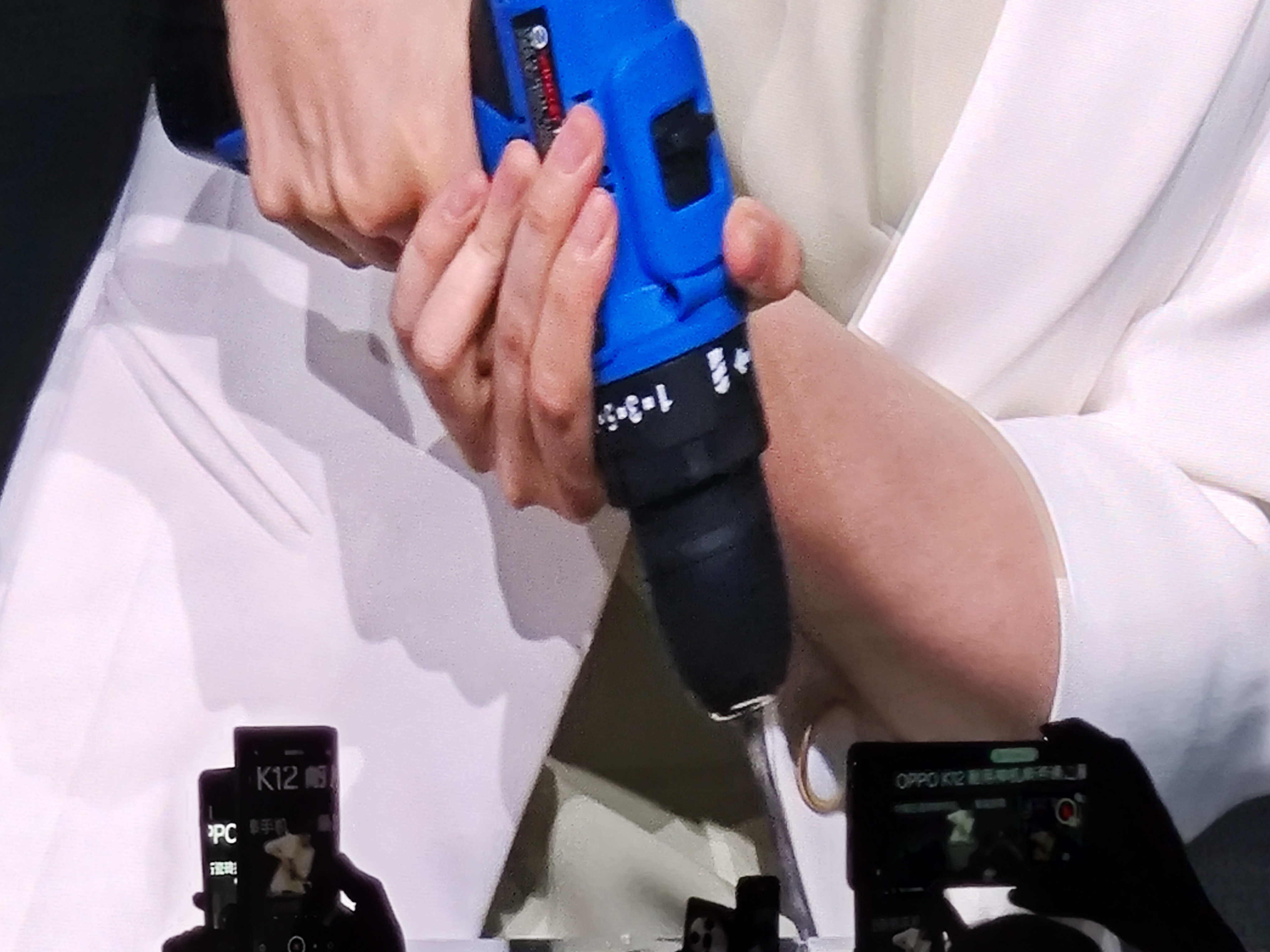 主打耐摔耐用的K12来了,OPPO开辟出中端机竞争的新赛道