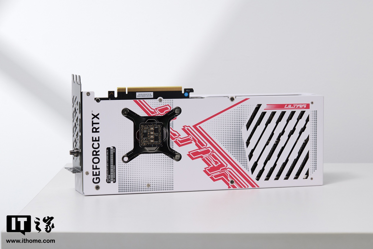 iGame GeForce RTX 4070 Ti SUPER Ultra W OC 16GB 显卡开箱:波普艺术加持,潮酷风个性十足