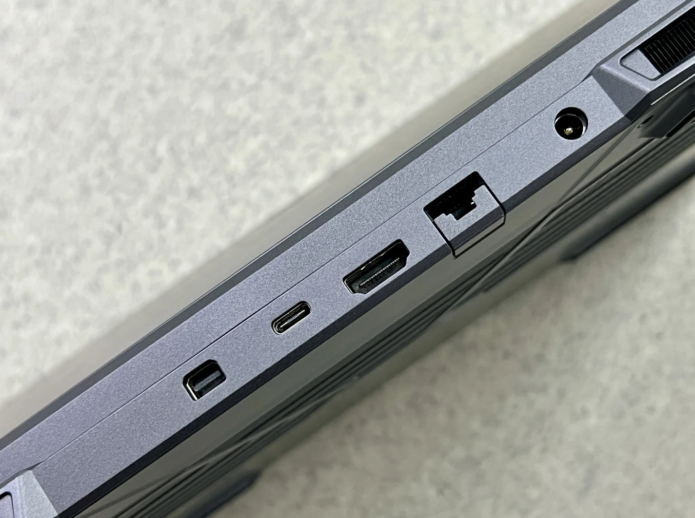 机械革命极光 X 游戏本官宣：全新模具，至高 i7-14650HX + RTX 4070