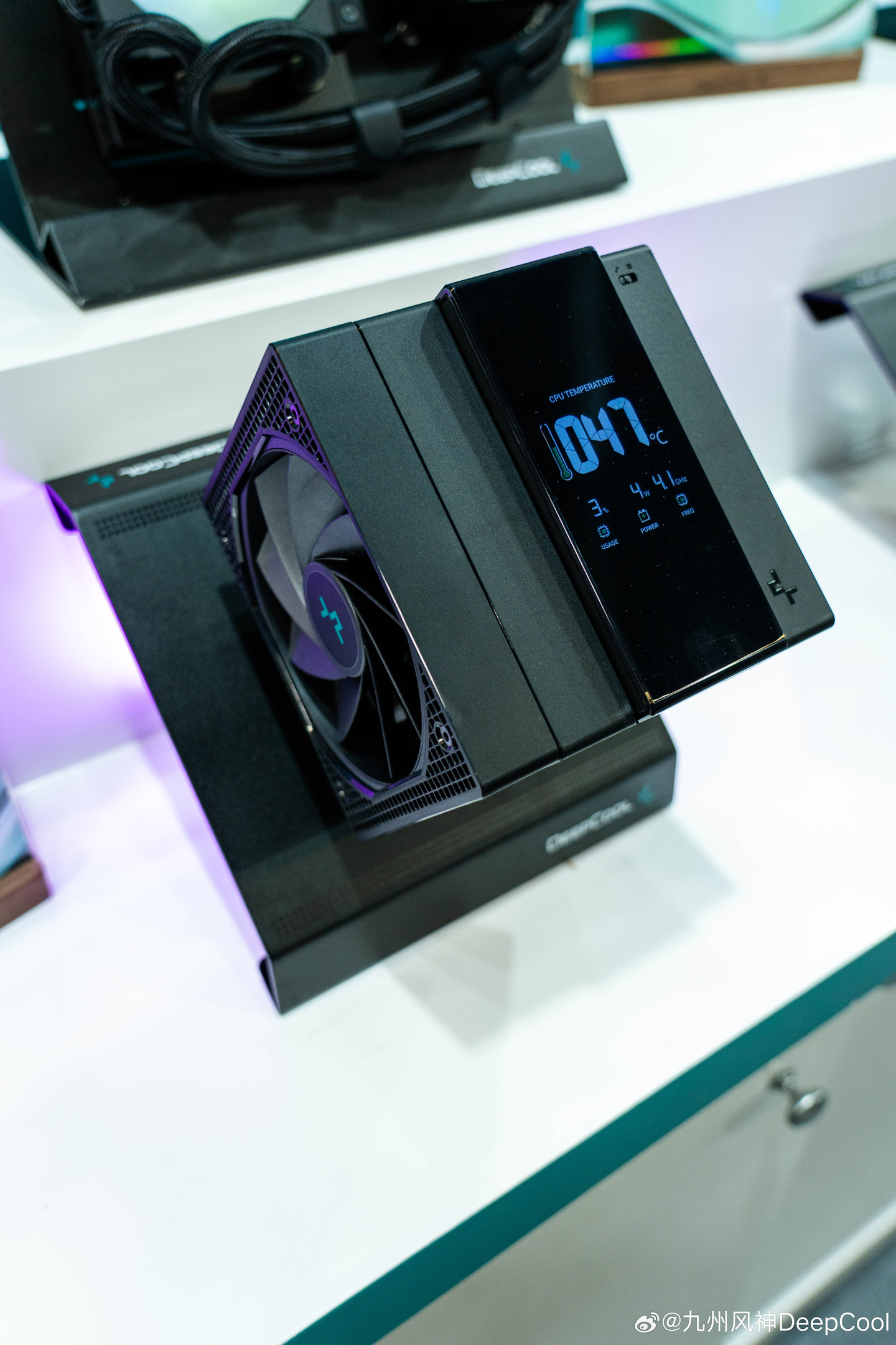 九州风神推出阿萨辛 4 VC VISION 散热器：新增磁吸 LCD 屏，首发价 899 元