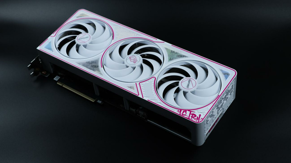 七彩虹iGame RTX 5080 Ultra W OC 16GB：4K游戏高端开箱
