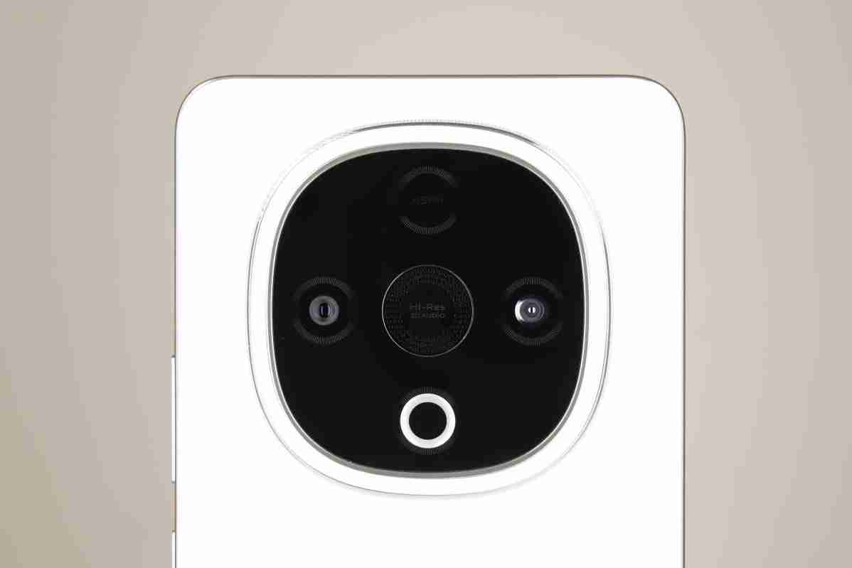 vivo Y300评测：入门≠平庸