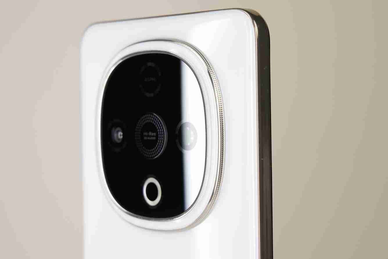 vivo Y300评测：入门≠平庸
