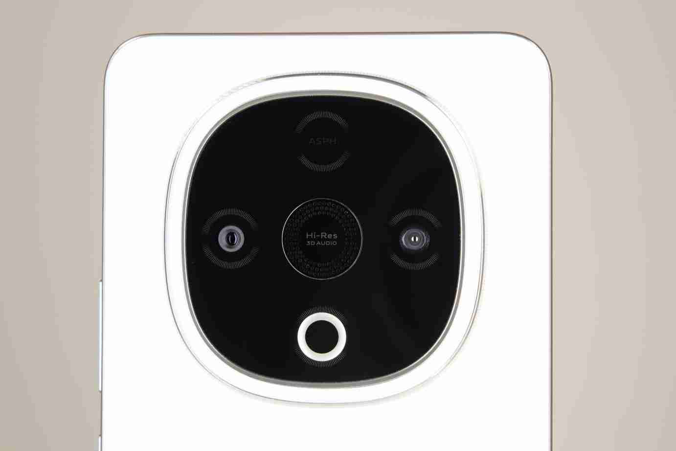 vivo Y300评测：入门≠平庸