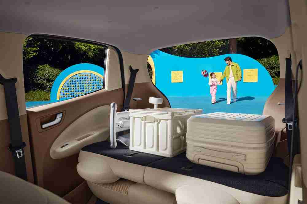 售价4.48万元起,宏光MINIEV四门版上市开启代步车2.0时代!