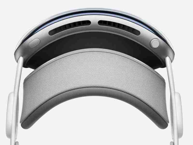  苹果平价版头显或命名 Vision Air 预计最早今年末上市 