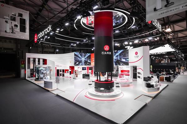 AWE2025 盛大开幕，石头科技黑科技新品引领巅峰