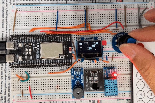 小时候画在手腕上的表,我用全志R128让他真正动了起来