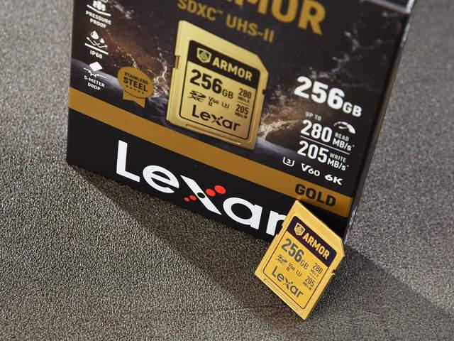 雷克沙ArmorSD卡测评：全金屬防護三防加持存储更安心