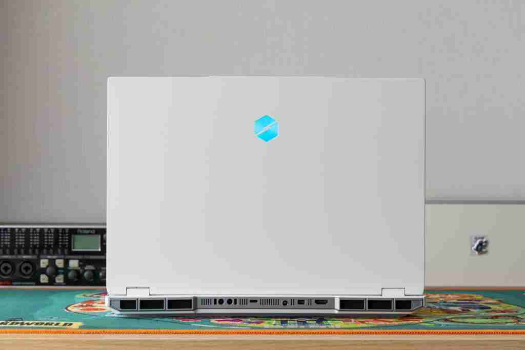  机械革命耀世 16Ultra 体验：论价格屠夫，还有谁！