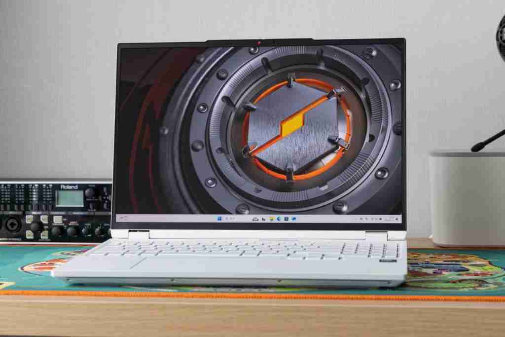  机械革命耀世 16Ultra 体验：论价格屠夫，还有谁！