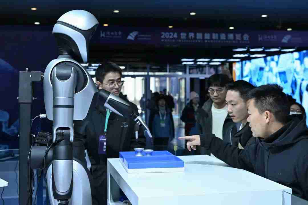 「天工Ultra」半马夺冠,人形机器人通关产业落地第一关