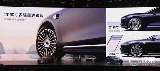 华为抛大双杀!问界 M8 35.98 万打头阵,享界 S9 增程版硬刚 BBA,第五界曝光 .