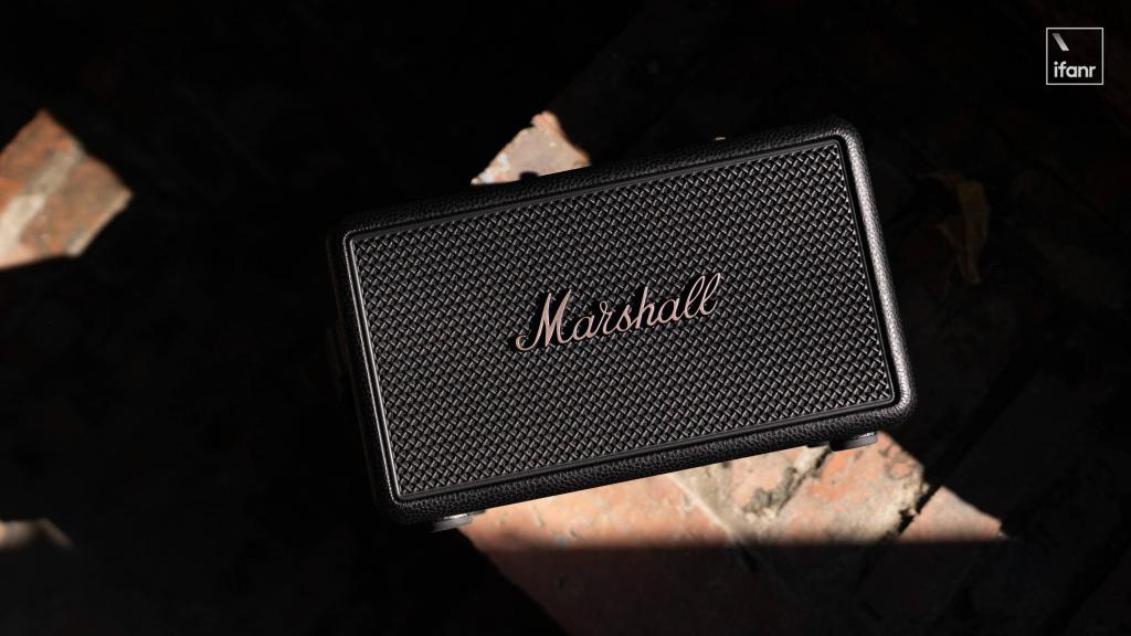 Marshall Kilburn III 体验：50 小时续航的便携音箱升级