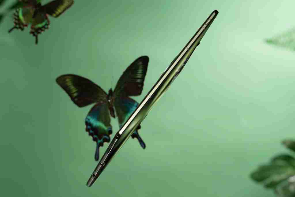 全球最轻大折叠 vivo X Fold5 正式发布,售价 6999 元起!