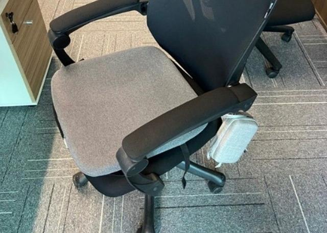 深圳某游戏研发公司给每个工位都装监控，网友：堪比坐牢！