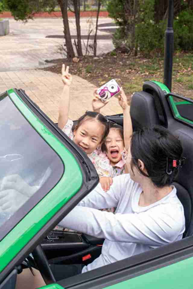  儿童节送礼好选择，能拍立打松典相机 