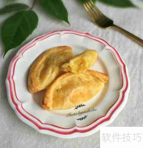 如何制作简易版菠萝派：快速上手的烘焙指南