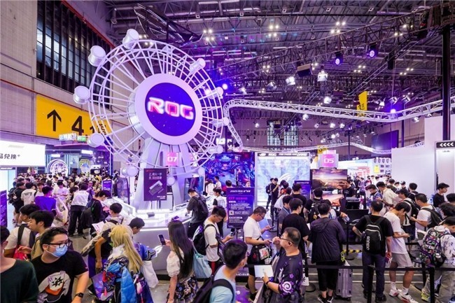 ROG高性能台机燃爆BW2025，畅享极致电竞体验