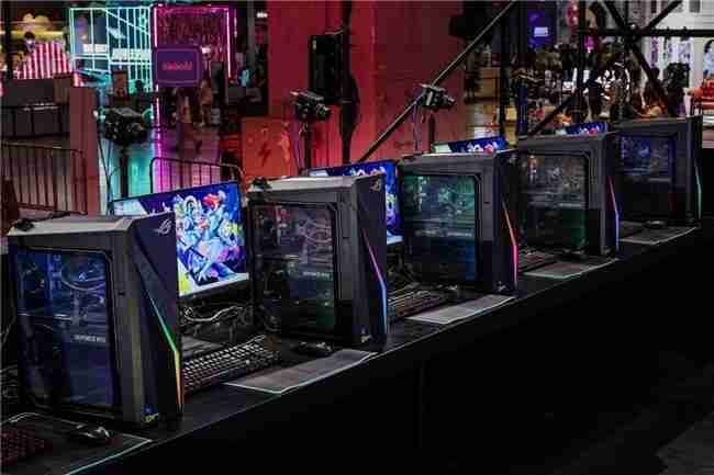 硬核狂欢！ROG高性能台式机燃爆BW2025，助力玩家享受极致电竞体验