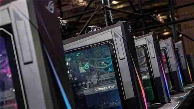 硬核狂欢！ROG高性能台式机燃爆BW2025，助力玩家享受极致电竞体验