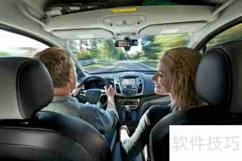 福特运输连接客运货车：灵活空间，高效出行选择