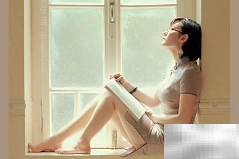 爱读书的女人更优雅有气质