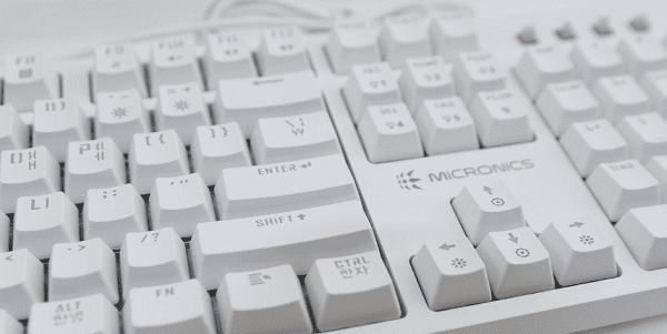 电脑键盘没反应灯不亮 原因及解决方法